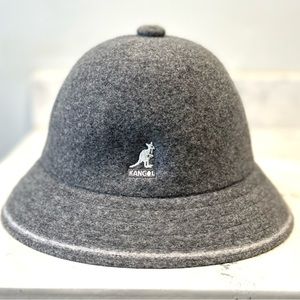 NWOT Kangol Stripe Casual Hat Color Flannel/Off White